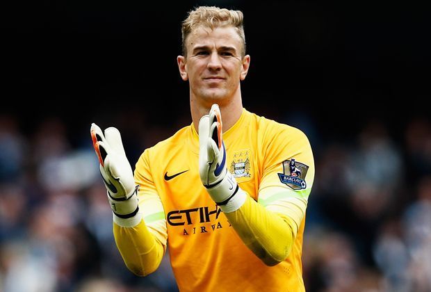 
                <strong>Tor: Joe Hart</strong><br>
                Wäre der junge Engländer Trainer, würde er Joe Hart zwischen die Pfosten stellen. Wilsheres Nationalmannschaftskollege ist die Nummer eins bei Manchester City, der 1,96 Meter große Hart ist aber nicht immer der sicherste Rückhalt.
              