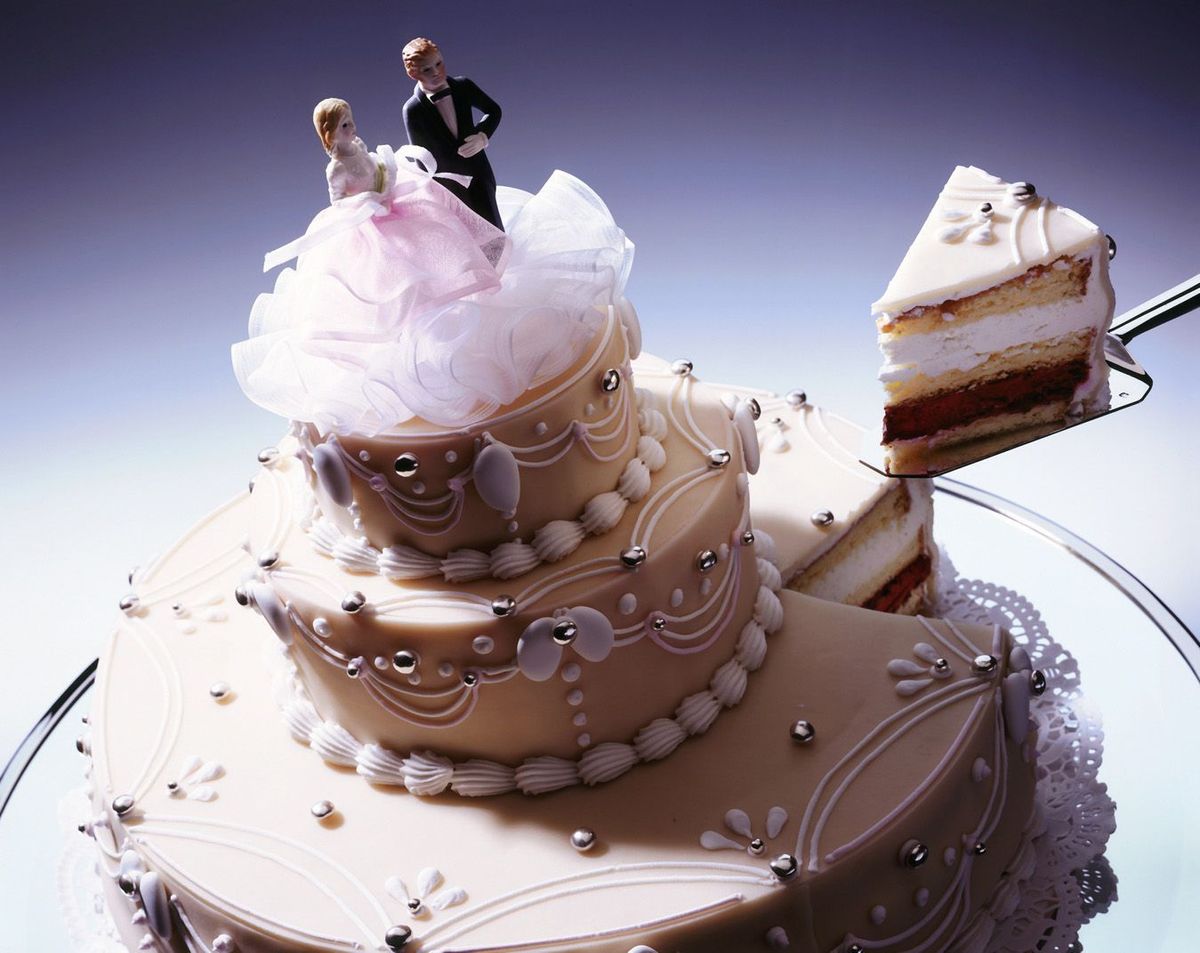 Enie backt: Rezept-Bild Hochzeitstorte mit Buttercreme