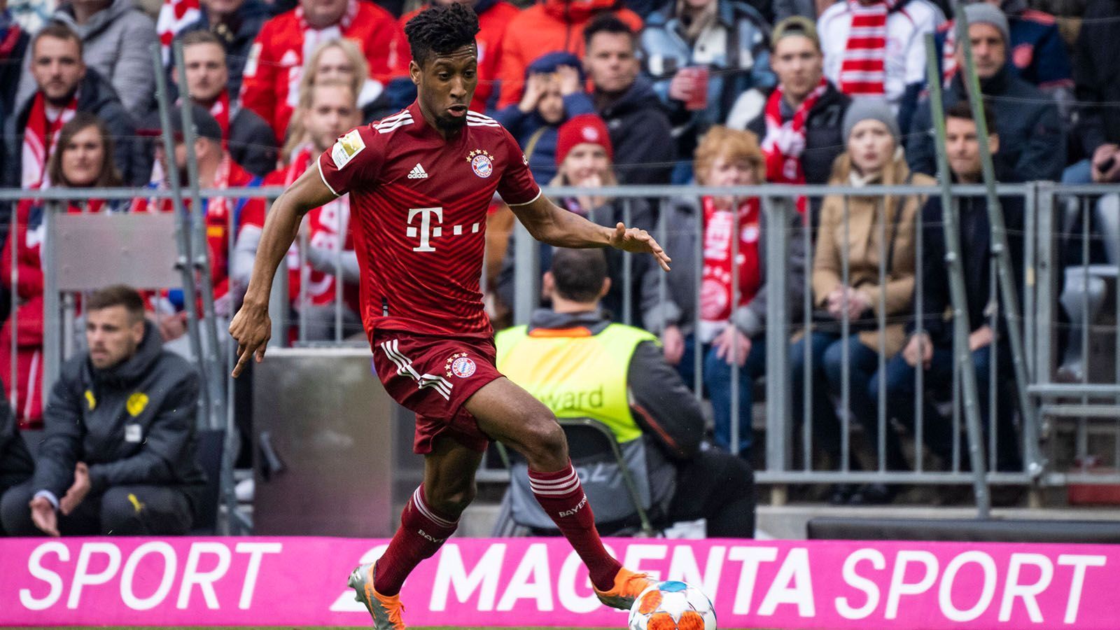 
                <strong>Kingsley Coman (31 Einsätze)</strong><br>
                Bayerns Unterschiedsspieler auf den Flügeln, der noch einmal einen Schritt nach vorne gemacht hat. Kolportierte 17 Millionen Euro soll Coman jährlich kassieren und ist, mit Ausnahme seiner Torabschlussqualitäten, diese Summe durchaus wert. Denn Technik und Tempo vereint niemand so gut zusammen, wie der 25-Jährige, der in bislang jedem seiner Profijahre Meister geworden ist. ran-Note: 1
              