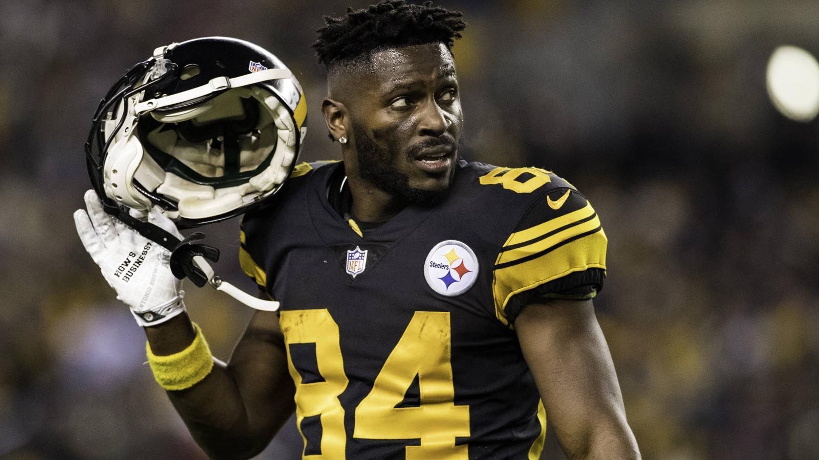 
                <strong>Platz 7: Antonio Brown</strong><br>
                Position: Wide ReceiverTeam: Oakland Raiders (2018: Pittsburgh Steelers)Platzierung im Vorjahr: 2
              