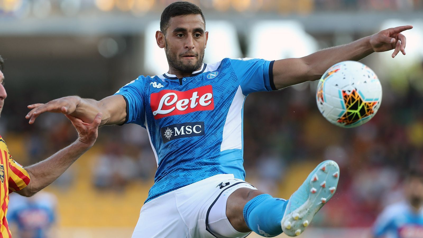 
                <strong>Faouzi Ghoulam (SSC Neapel)</strong><br>
                Neben Younes hat Neapel-Trainer Gennaro Gattuso auch Faouzi Ghoulam nicht für das Champions-League-Aufgebot der K.o.-Phase berücksichtigt. Der 29-jährige Algerier laboriert schon seit längerer Zeit an einer Muskelverletzung und da seine Genesung noch nicht absehbar scheint, verzichtet Neapel gleich von Vornherein in der Königsklasse auf den Außenverteidiger.
              