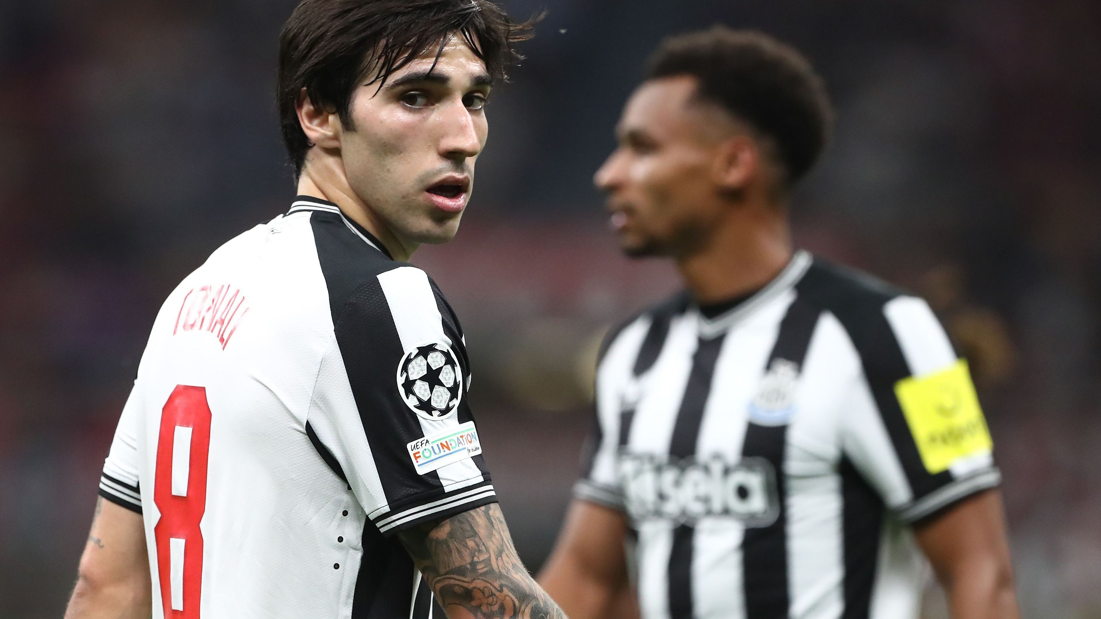 <strong>Platz 18: Newcastle United (43 Punkte)</strong><br>Die Engländer waren gegen Milan unterlegen, mogelten sich aber so durch. Im Gegensatz zu "WhoScored" (17 Punkte) gibt es deshalb nur 14 von <em><strong>ran</strong></em> und zwölf für die Tordifferenz.