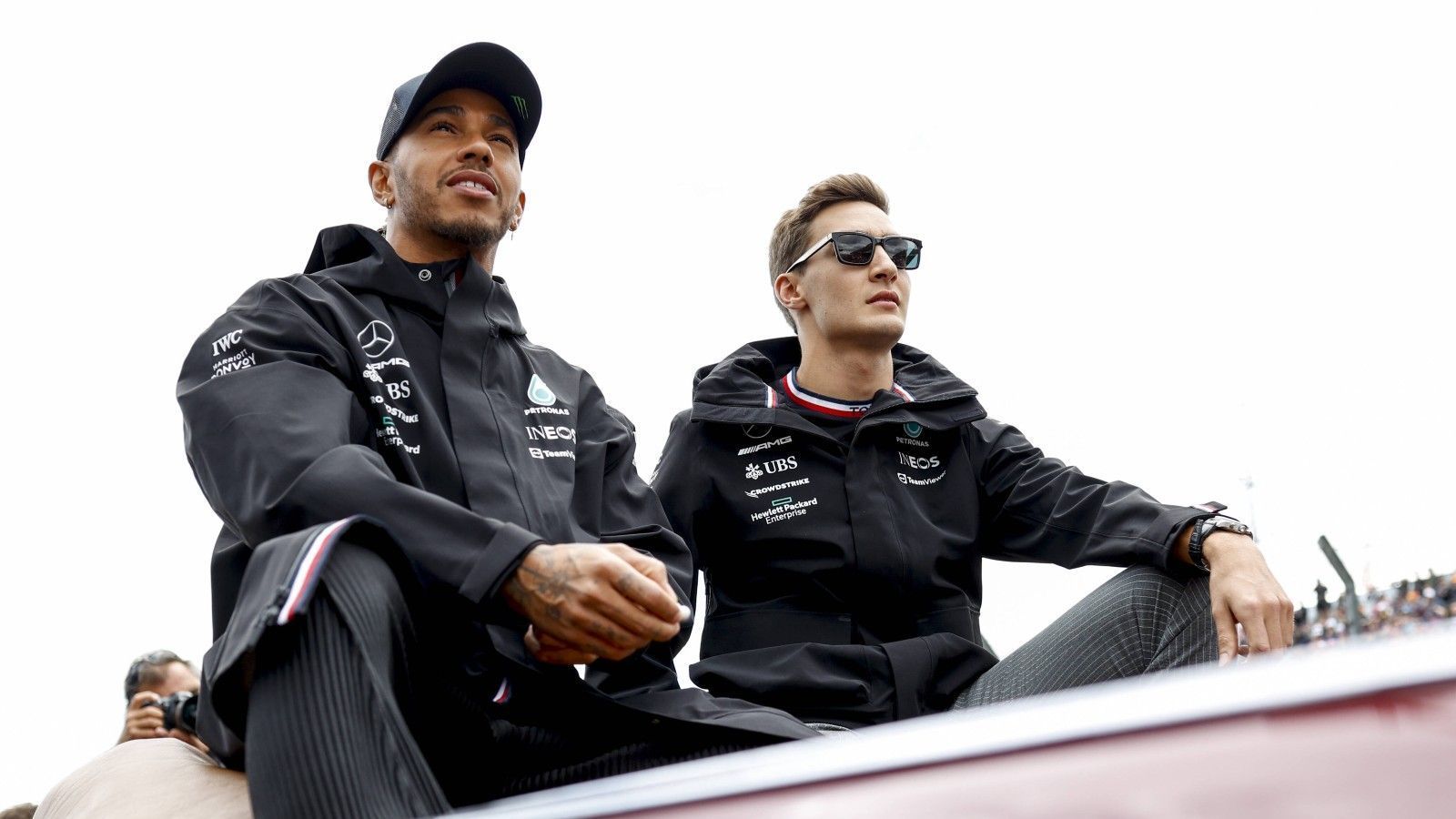 
                <strong>Mercedes</strong><br>
                Fahrer: Lewis Hamilton - George RussellQuali-Duelle: 6:7Renn-Duelle: 6:7Erzielte Punkte: 146:158
              