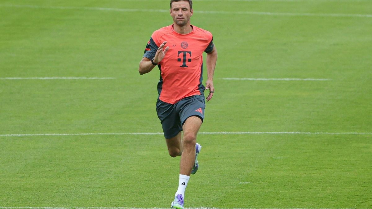 Thomas Müller beim Einzeltraining auf dem Bayern-Gelände