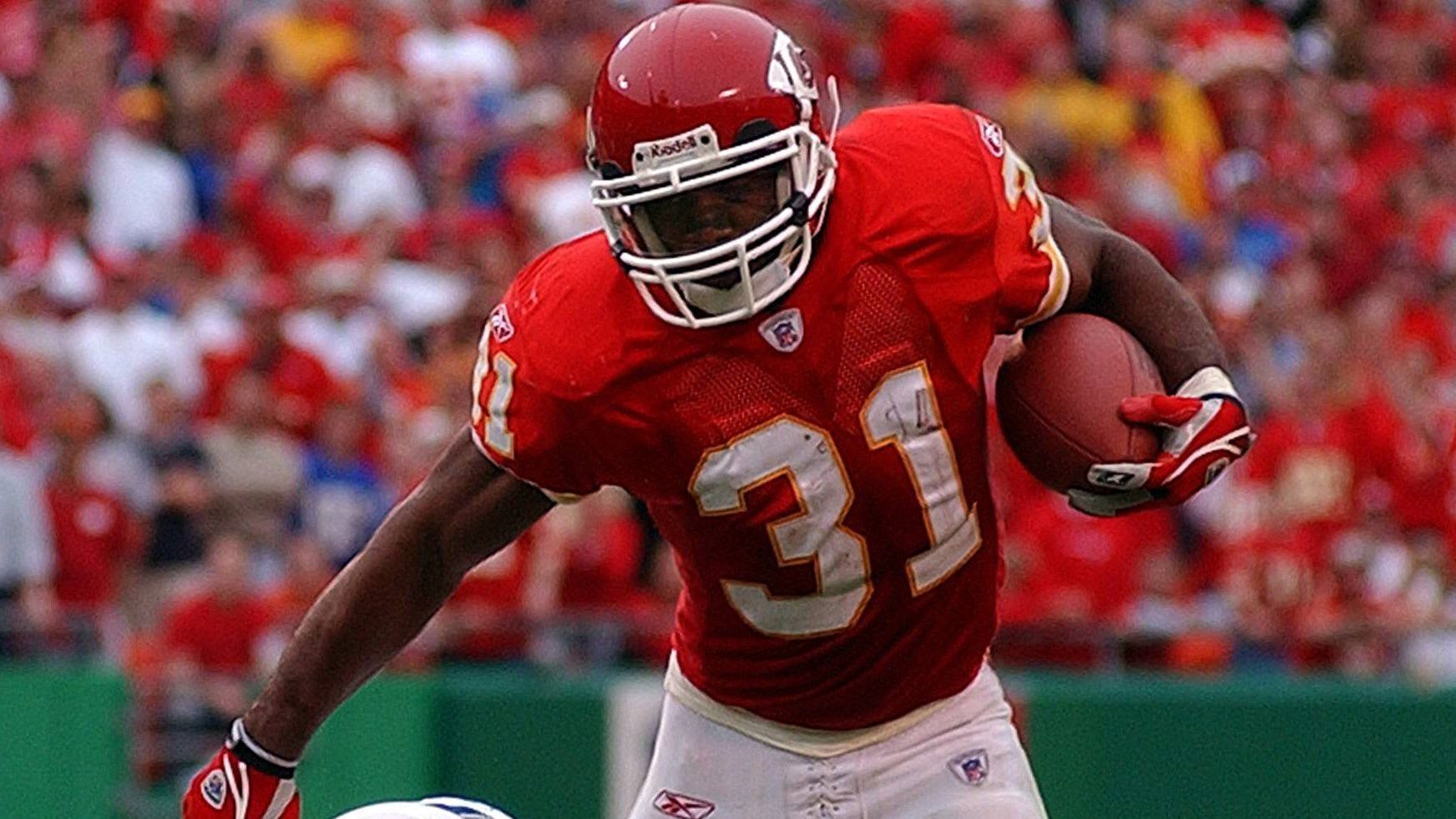 
                <strong>Kansas City Chiefs: Priest Holmes</strong><br>
                Erzielte Touchdowns: 83Position: Running Back
              