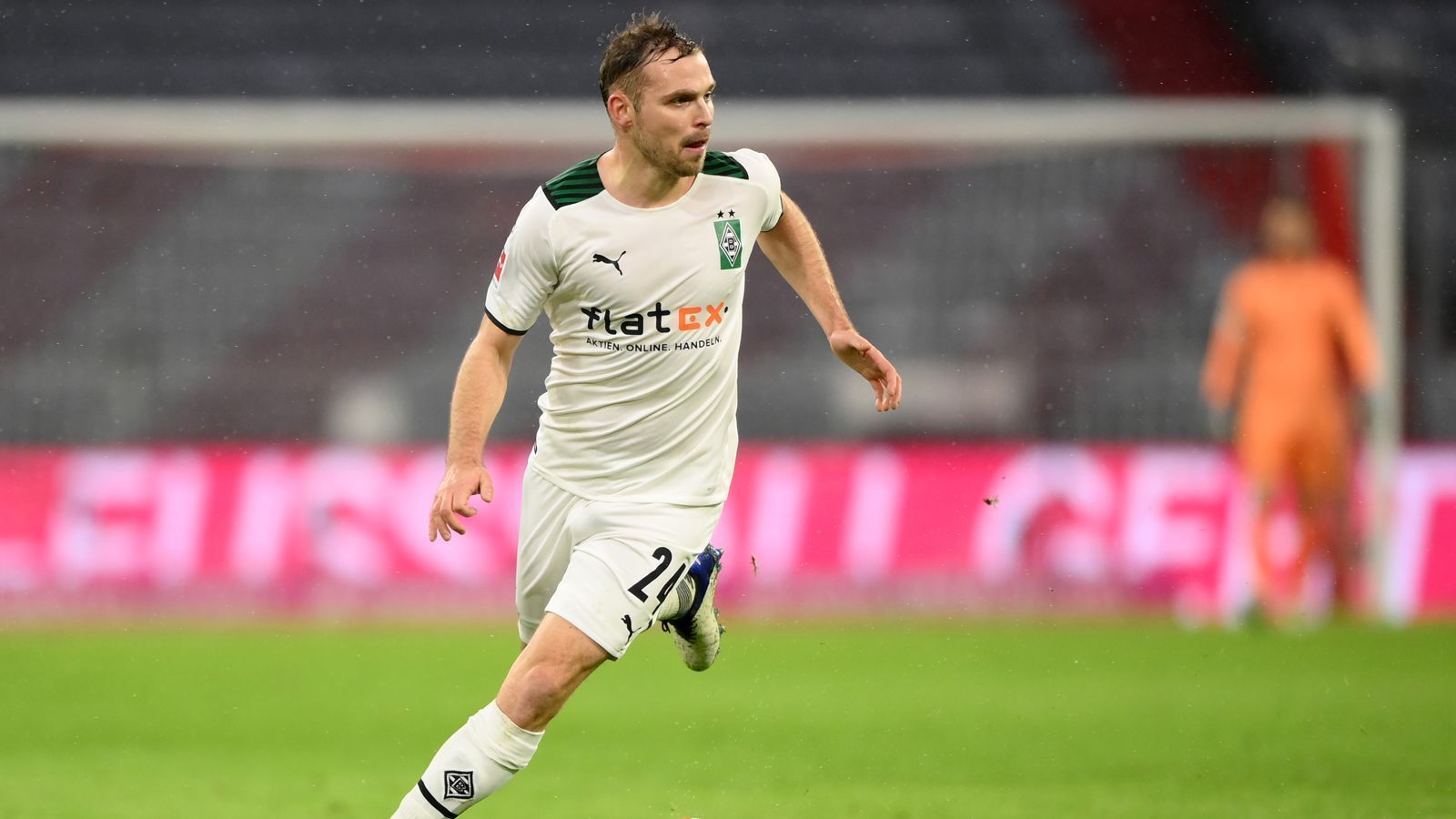 
                <strong>Platz 3 (geteilt): Tony Jantschke (Borussia Mönchengladbach)</strong><br>
                &#x2022; Im Vereine seit: 01.07.2009 (zwölf Jahre, neun Monate und 18 Tagen)<br>&#x2022; Vertrag bis zum: 30.06.2023<br>&#x2022; Pflichtspiele für den Verein: 289<br>
              