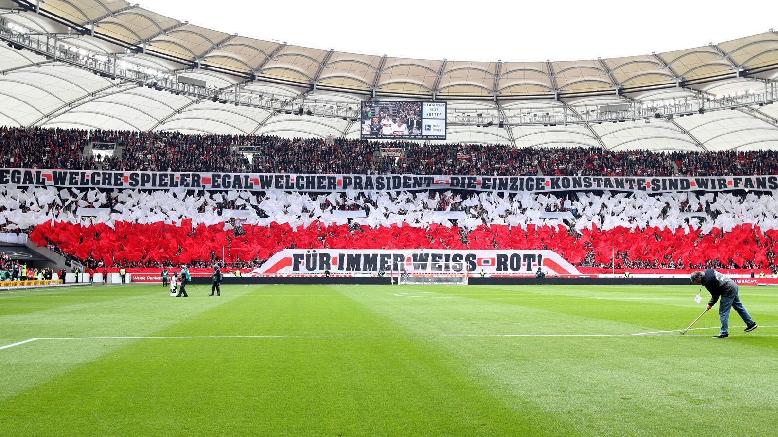 
                <strong>Platz 8: VfB Stuttgart</strong><br>
                Der VfB Stuttgart spielte in der Saison 2018/2019 an elf von 34 Spieltagen in einem ausverkauften Stadion.
              