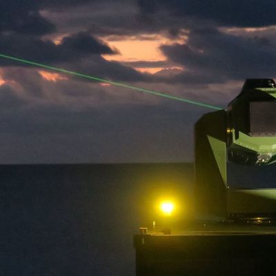 Die Bundeswehr hat erstmals mit einer Laserwaffe eine Drohne abgeschossen.