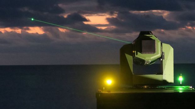 Die Bundeswehr hat erstmals mit einer Laserwaffe eine Drohne abgeschossen.