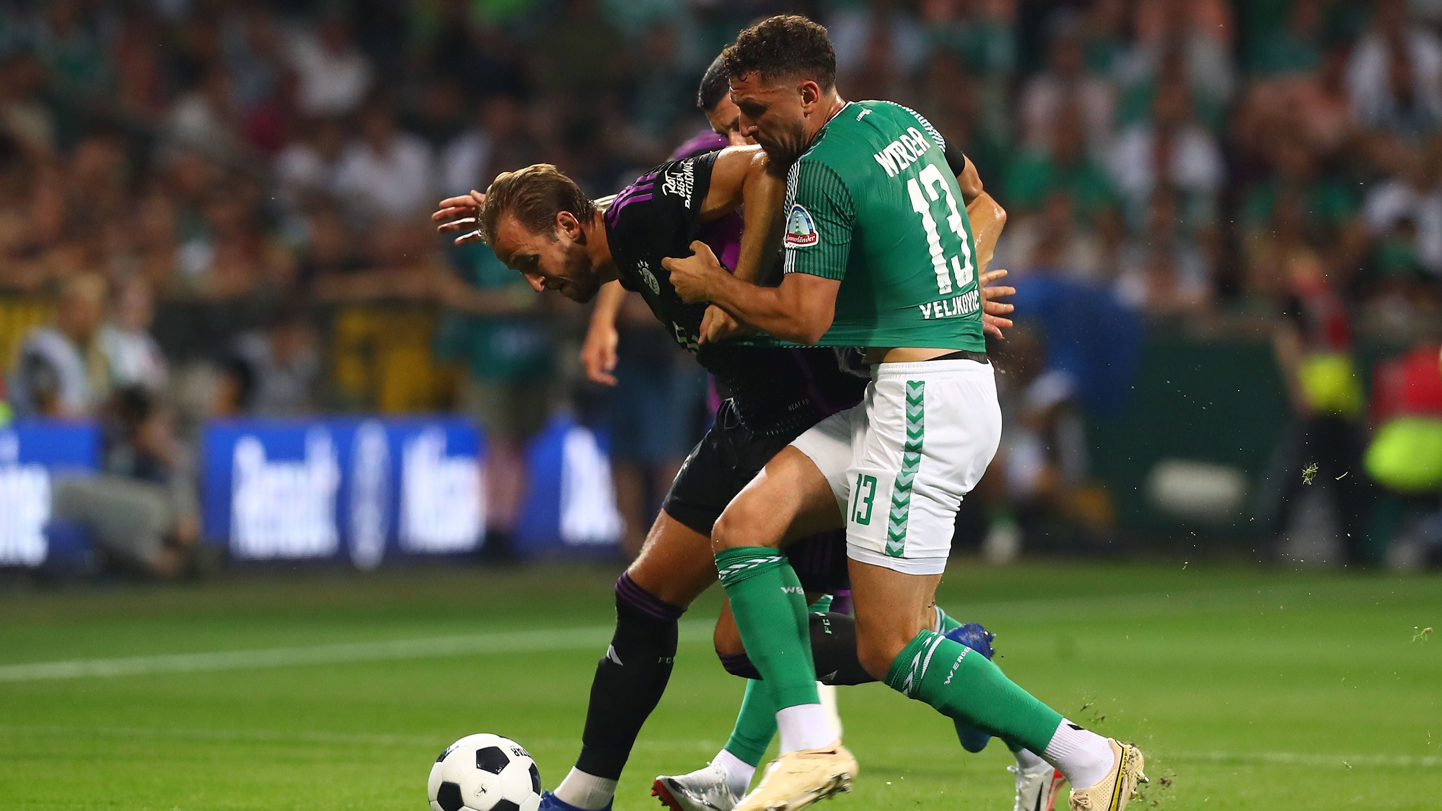 <strong>Milos Veljkovic (Werder Bremen)</strong>&nbsp;<br>Der Verteidiger ist ein alter Bekannter von Harry Kane, weil sie zusammen für die U21 von Tottenham Hotspur spielten. Folgerichtig behält er seinen ehemaligen Mannschaftskameraden im Blick, verhindert in der 38. Minute einen Abschluss. Beim durch Kane eingeleiteten Gegentor zum 0:1 ist er, genauso wie seine Mitspieler, zu weit rausgerückt. In der Schlussphase kann er der Bayern-Offensive nichts mehr entgegensetzen <strong>ran-Note: 4</strong>