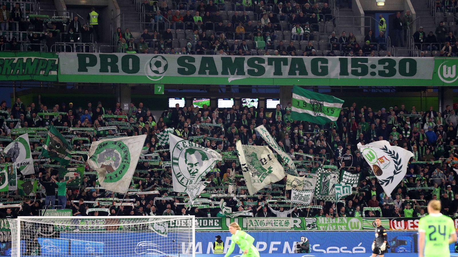 
                <strong>Ohne Platzierung: VfL Wolfsburg</strong><br>
                &#x2022; Verkaufte Dauerkarten: Keine Angabe<br>&#x2022; Angebotene Dauerkarten: 21.500<br>
              