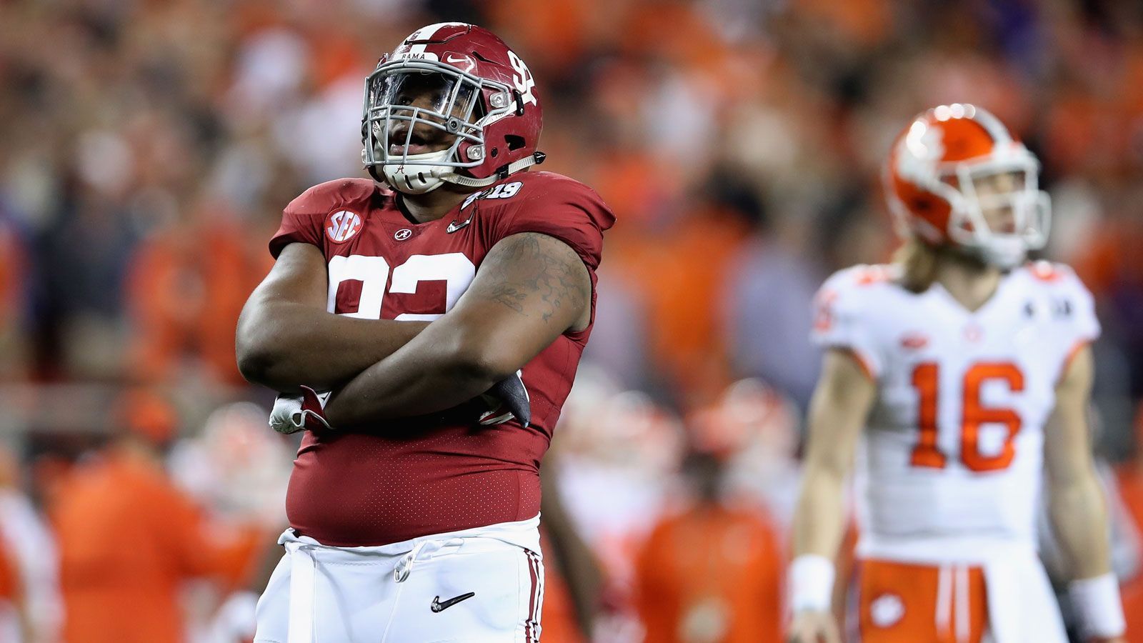 
                <strong>Defensive Line: Die besten drei Colleges</strong><br>
                Platz 1: Alabamau.a. Cornelius Griffin, Antwan Odom, Terrence Cody, Marcell Dareus, A'Shawn Robinson, Jonathan Allen, Daron Payne, Da'Shawn Hand, Quinnen Williams (Foto)Platz 2: Clemsonu.a. Da'Quan Bowers, Jarvis Jenkins, Andre Branch, Grady Jarrett, Vic Beasley, Shaq Lawson, Kevin Dodd, Dexter Lawrence, Christian Wilkins, Clelin FerrellPlatz 3: Penn Stateu.a. Courtney Brown, Anthony Adams, Michael Haynes, Jimmy Kennedy, Tamba Hali, Aaron Maybin, Jared Odrick, Devon Still, Carl Nassib, Austin Johnson
              