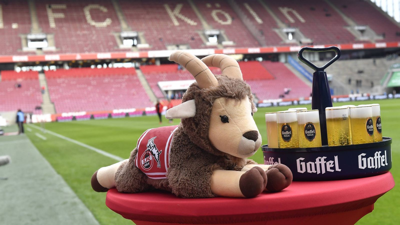 <strong>Platz 5: 1. FC Köln (18 Euro)</strong><br>
                Bier: 4,90 Euro, Softdrink: 4,90 Euro, Bratwurst: 4,10 Euro