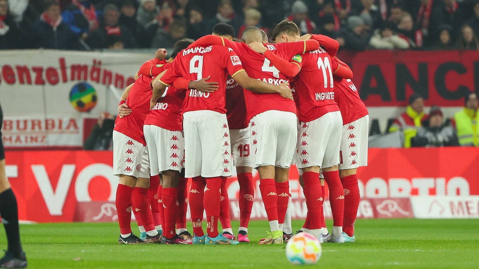 
                <strong>Platz 8: 1. FSV Mainz 05</strong><br>
                &#x2022; Punkte: 49<br>&#x2022; Tordifferenz: +3<br>
              