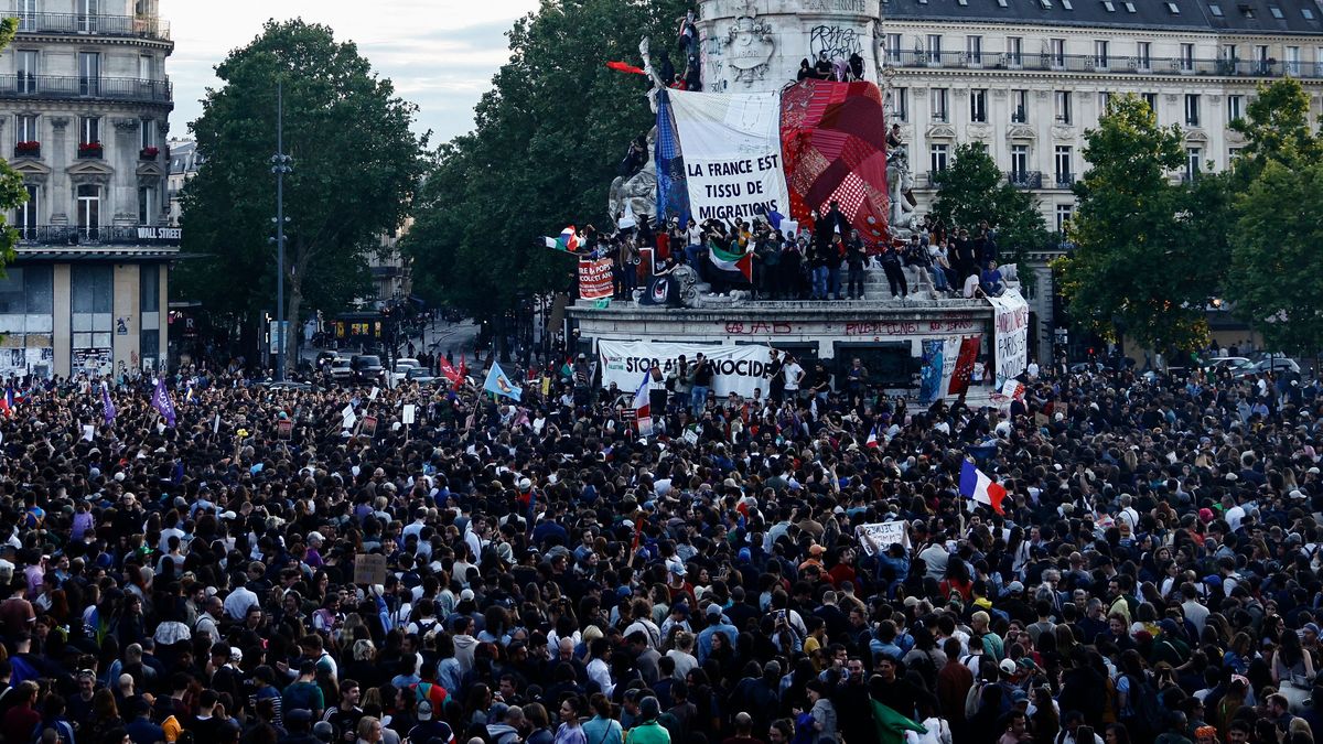 FRANCE-ELECTION/PROTEST