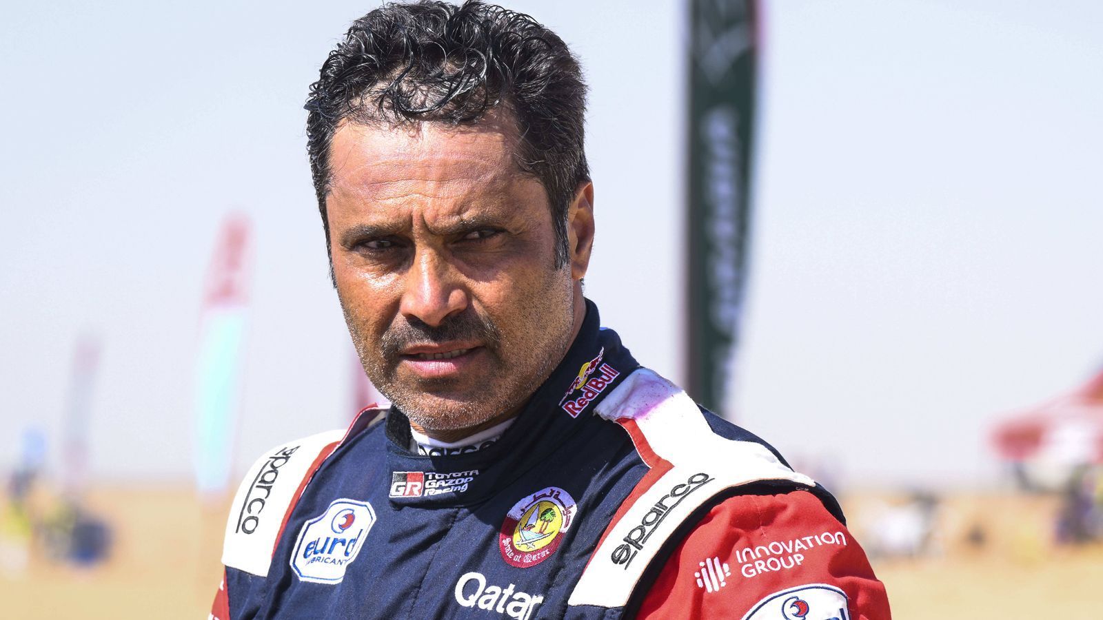 
                <strong>Nasser Al-Attiyah (Abt Cupra XE)</strong><br>
                Nun soll die Extreme E eine neue Erfahrung werden. "Ich bin schon ein bisschen aufgeregt und glaube, dass dies eine große Erfahrung für mich sein wird. Extreme E ist eine spannende Serie mit dem Anspruch, etwas zu einer besseren Zukunft beizutragen", sagt Al-Attiyah. "Ich bin stolz, jetzt ein Teil des Teams zu sein. Die Erwartungen sind hoch: Mit der Erfahrung von Abt Cupra XE und Jutta an meiner Seite sind wir fest entschlossen, um Siege zu fahren. Ich kann es kaum erwarten, im Auto zu sitzen und Spaß zu haben."
              