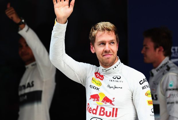 
                <strong>Vettel-Pole</strong><br>
                ...der WM-Führende und Dominator der letzten Wochen: Sebastian Vettel. Der Red-Bull-Pilot sichert sich die dritte Pole in Folge in Neu-Delhi und hat beste Chancen auf den vorzeitigen WM-Gewinn am morgigen Renntag
              