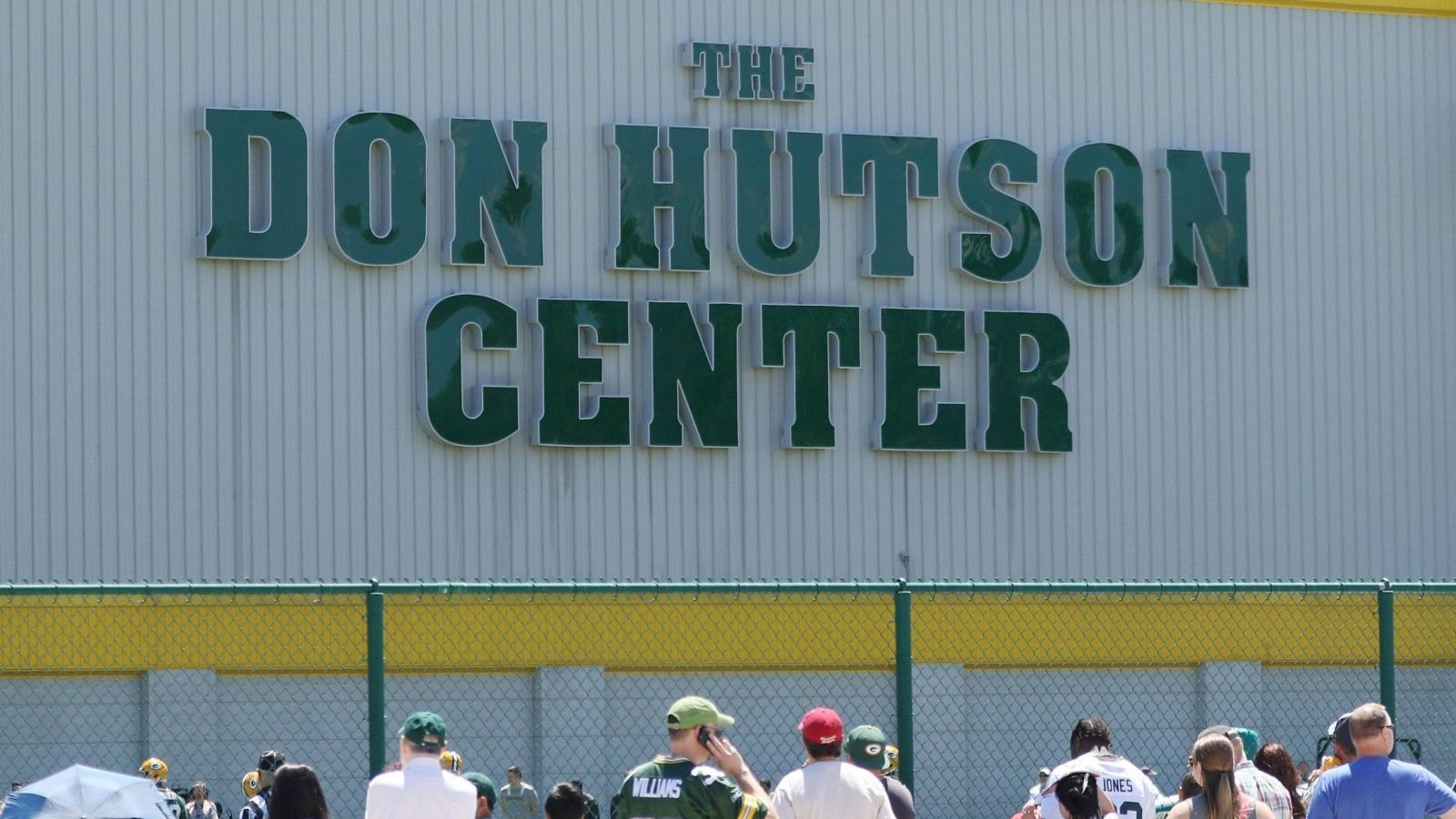 
                <strong>Don Hutson - Meiste Punkte in einem Viertel</strong><br>
                Diese Performance ist bis heute unerreicht: Am 7. Oktober 1945 gelangen Don Hutson beim 57:21-Sieg seiner Green Bay Packers gegen die Detroit Lions in nur einem Viertel 29 Punkte. Im zweiten Abschnitt der Partie sorgte er für vier Touchdowns und fünf Extrapunkte.
              