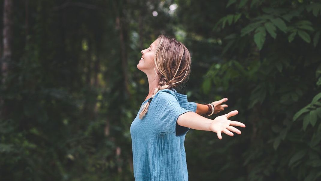 Sheabutter ist ein absolut natürliches Produkt und reich an Vitaminen und gesunden Fettsäuren – dieses Beauty-Wunder solltest du näher kennenlernen!