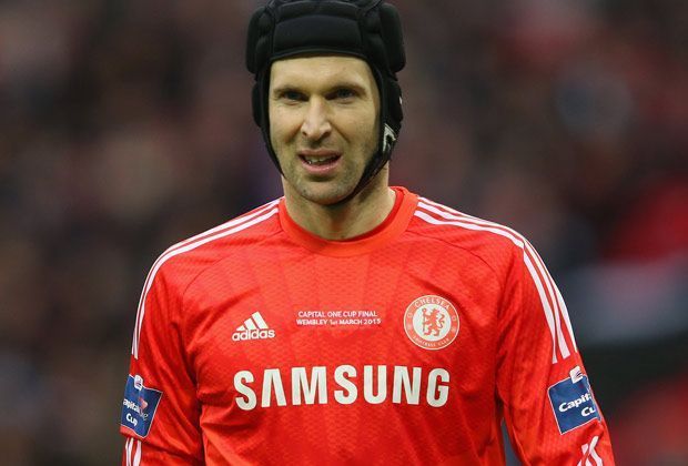 
                <strong>Tor: Petr Cech</strong><br>
                Welttorhüter, Champions-League-Sieger, englischer Meister und vieles mehr: Petr Cech ist einer der besten Keeper der vergangenen Jahre - und für David Luiz die klare Nummer eins.
              