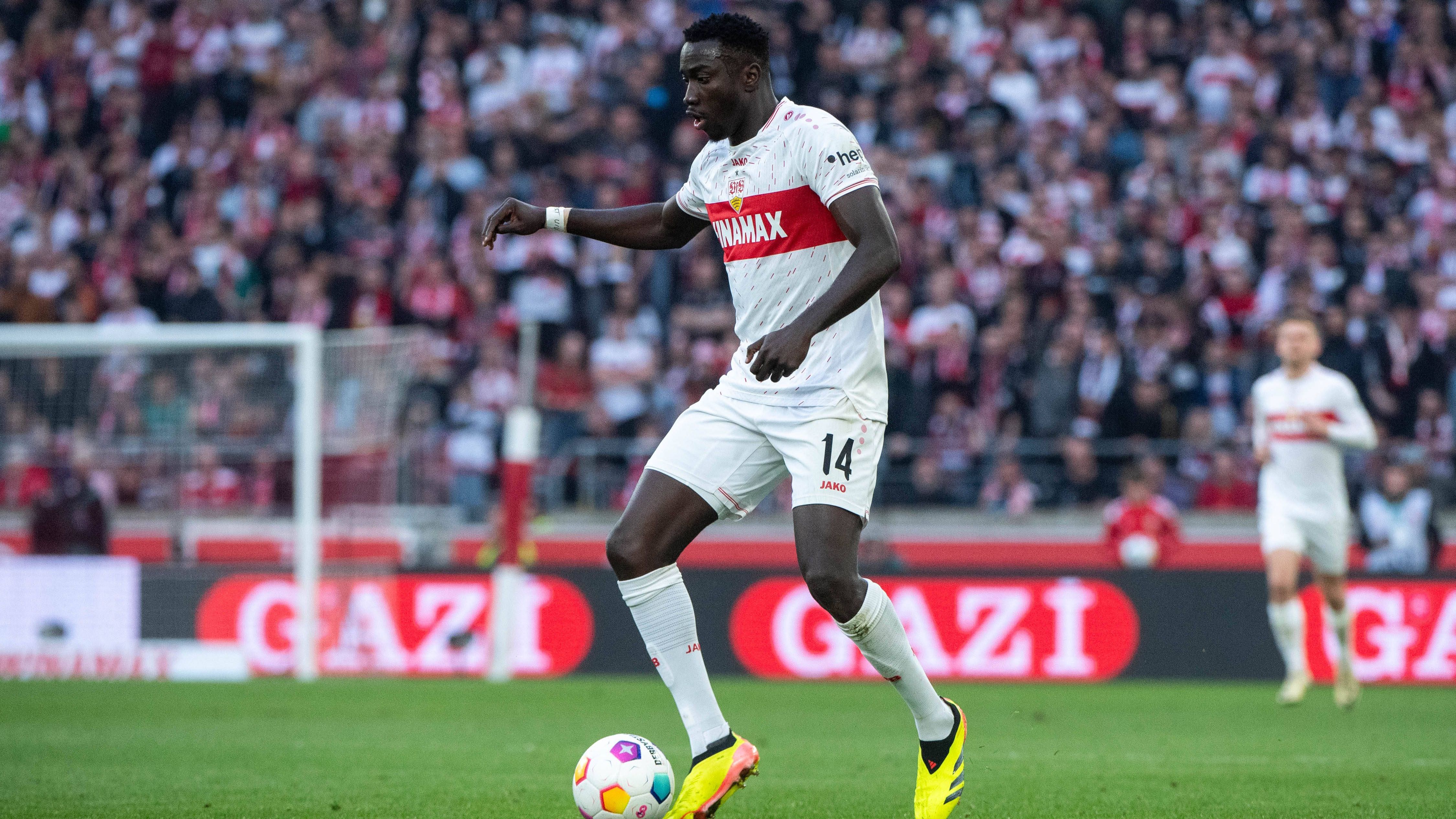 <strong>Silas Katompa Mvumpa (VfB Stuttgart)</strong><br>Was für ein goldenes Händchen von VfB-Coach Sebastian Hoeneß! Der Kongolese kommt in der 79. Minute für Leweling in die Partie und entscheidet diese letztendlich. Das 2:1 von Jeong bereitet Silas vor, den dritten Treffer der Schwaben macht der Joker in der Nachspielzeit dann selbst. <strong><em>ran</em>-Note: 1</strong>