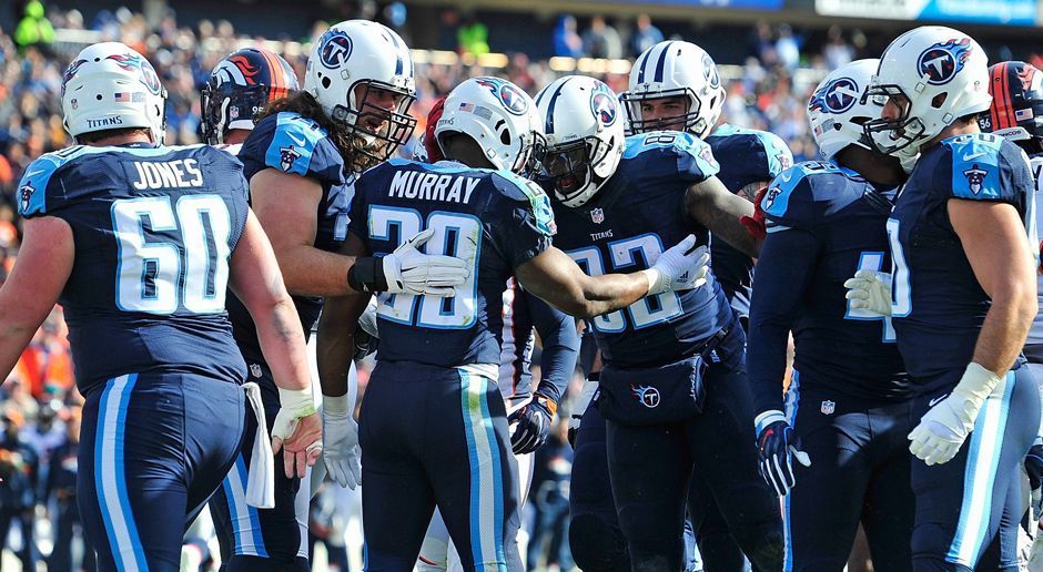 
                <strong>AFC Seed 4: Tennessee Titans</strong><br>
                AFC Seed 4: Tennessee TitansWeek 15 at Kansas City Chiefs: NiederlageWeek 16 at Jacksonville Jaguars: SiegWeek 17 vs Houston Texans: SiegBilanz: 9-7, Erster der AFC SouthWild Card Round: vs Oakland Raiders
              