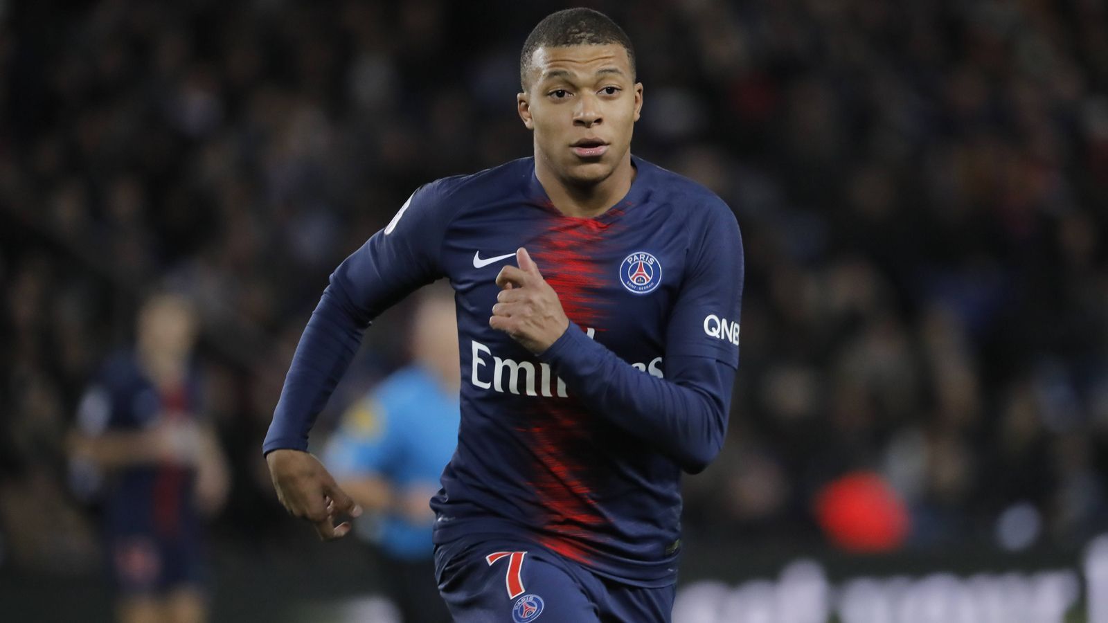 
                <strong>2. Platz: Kylian Mbappe</strong><br>
                Brutto-Monatsgehalt: 1.730.000 Euro
              