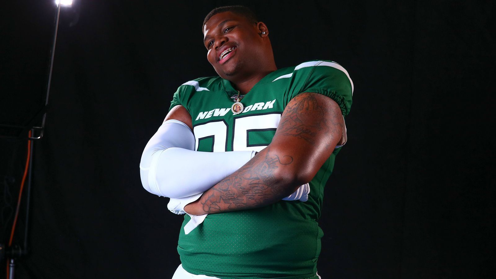 
                <strong>Quinnen Williams (Defensive Tackle New York Jets)</strong><br>
                Pick Nummer: 3Prognostiziertes Gehalt für 4 Jahre: 32.415.769 US-DollarPrognostizierter Signing Bonus: 21.595.105 US-Dollar
              