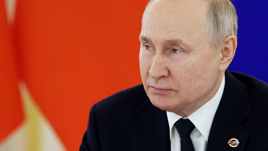 Daten-Leak: Was passiert nach Putins Tod?