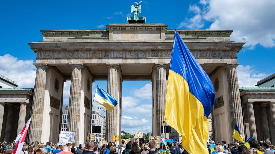 Der Ukraine-Krieg hat für Deutschland politisch und wirtschaftlich eine Zeitenwende bedeutet.