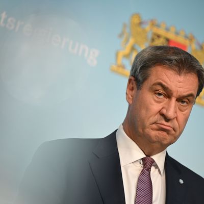 Söder stürzt in neuer Civey-Umfrage ab