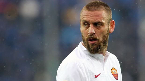 
                <strong>Platz 2 - Daniele de Rossi (AS Rom): 6,5 Millionen Euro</strong><br>
                Platz 2 - Daniele de Rossi (AS Rom): 6,5 Millionen Euro
              