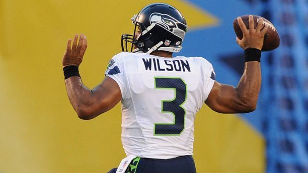 
                <strong>Soviel Tore wie Seattle Seahawks Touchdowns</strong><br>
                Seattle Seahawks. Die Football-Mannschaft um Quarterback Russell Wilson bringt es in den zwei Spielen der Regular Season bisher auf fünf Touchdowns. Somit hat Lewy exakt so viele Tore in neun Minuten erzielt, wie die Seahawks Touchdowns in der Regular Season.
              