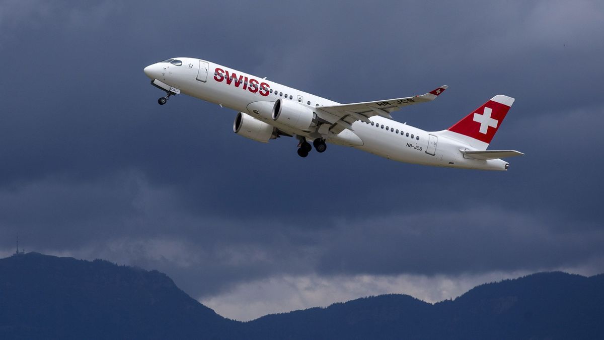 Ein Airbus der Swiss musste wegen Rauchs in der Kabine notfallmäßig landen.