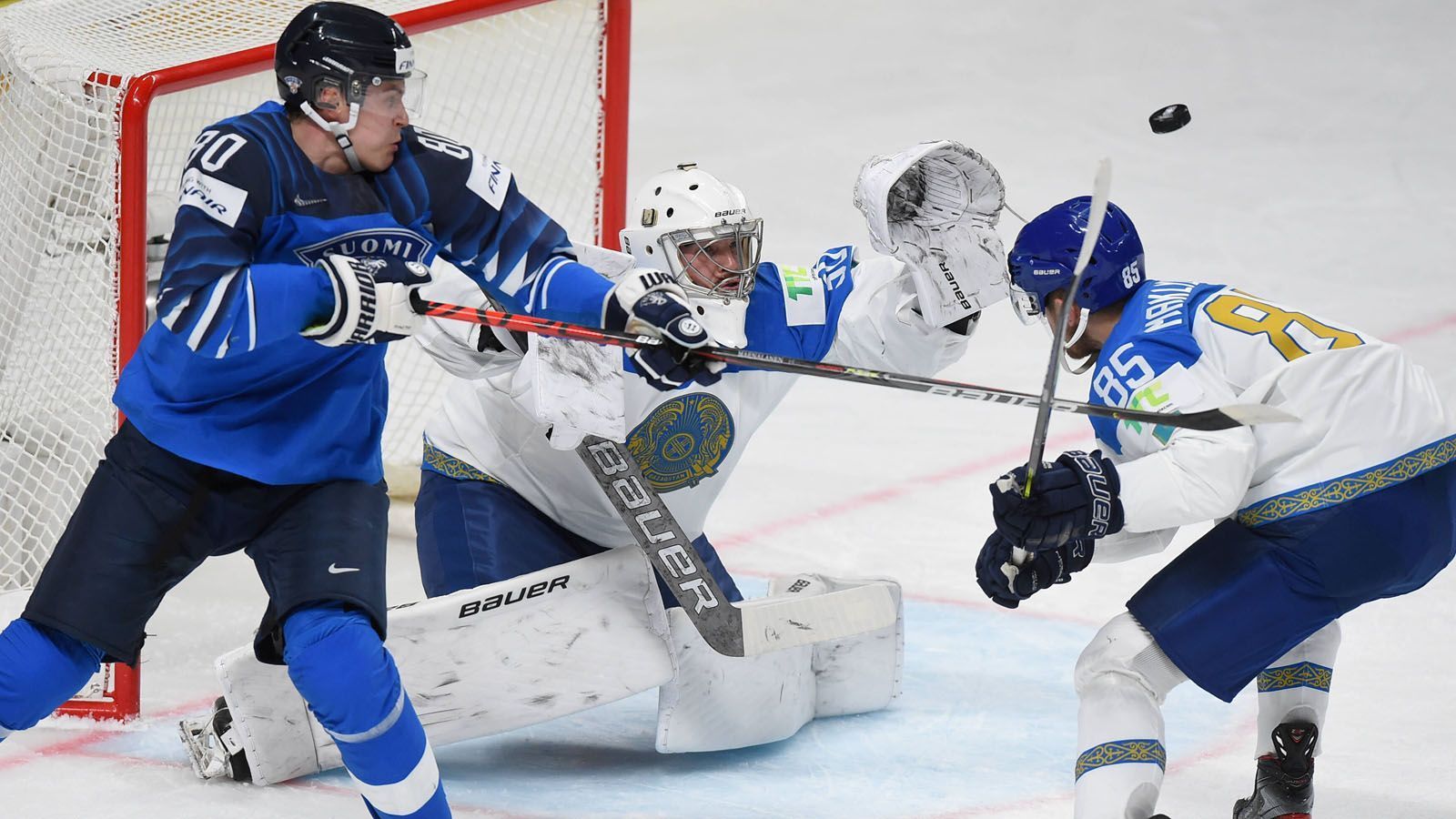 
                <strong>Einzige WM-Niederlage gegen Kasachstan</strong><br>
                Die Finnen verloren bei der Weltmeisterschaft kein Spiel innerhalb von 60 Minuten. Nur gegen Kasachstan mussten sie sich nach dem Penaltyschießen geschlagen geben. Alle anderen Partien endeten siegreich. Die Mannschaft von Trainer Jukka Jalonen belegte den 2. Platz in der Gruppe B, direkt vor Deutschland.
              