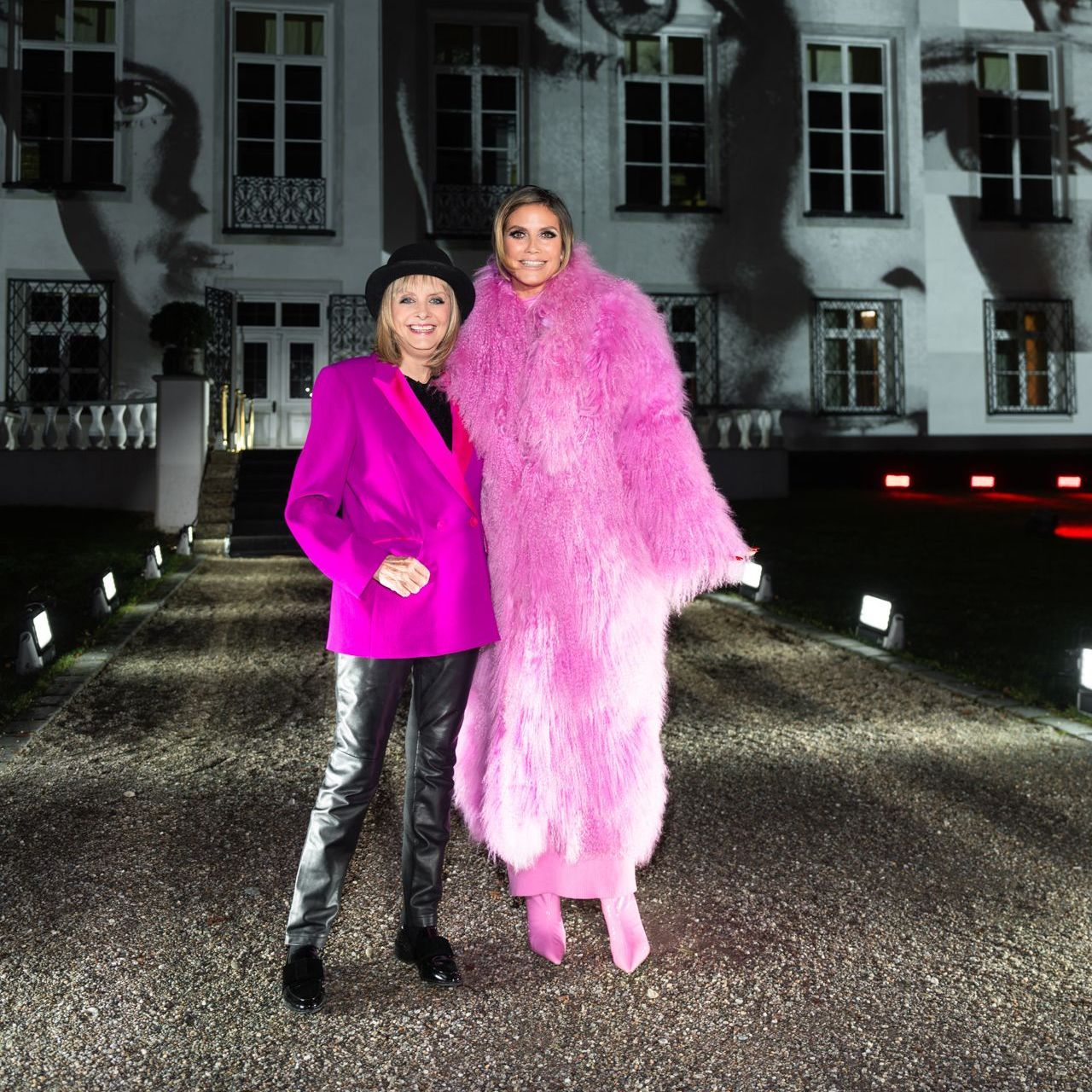 Hier Folge 9 mit dem Twiggy-Walk streamen!