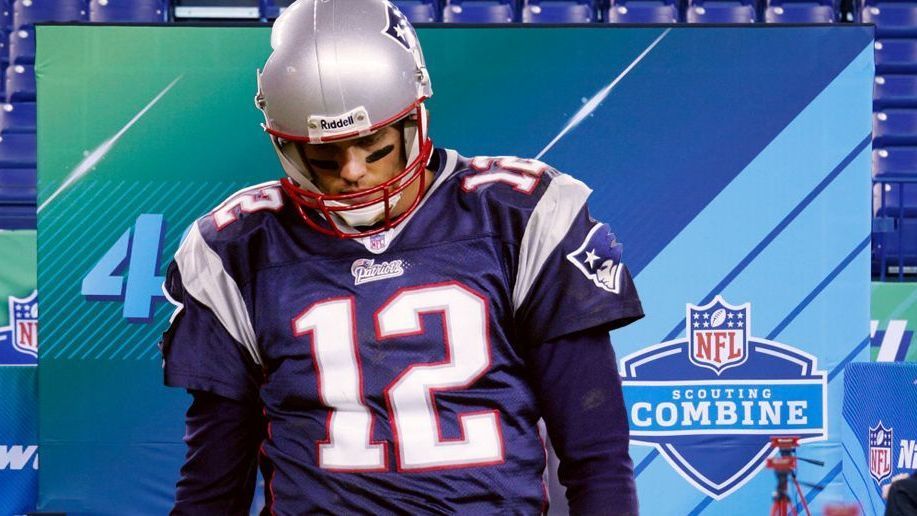 <strong>Tom Brady &amp; Co.: Diese Stars haben beim Combine versagt</strong><br>
                <em>Im Combine zeigen die besten College-Talente, was in ihnen steckt. Interviews sind zu führen, ein Intelligenztest ist zu absolvieren, zudem stehen verschiedene Drills an. Der Druck ist groß, wenn die Augen der Scouts auf einen gerichtet sind. Nicht jeder Prospect hat dabei seinen besten Tag. Einige Stars haben sich regelrecht blamiert. <strong>ran</strong> zeigt die Combine-Versager.</em>