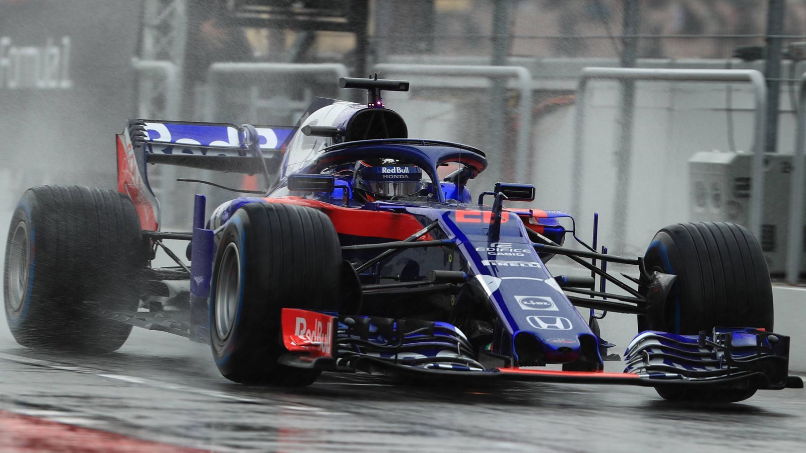 
                <strong>8. Toro Rosso</strong><br>
                Einnahmen: 48 Millionen EuroZusammensetzung (Topf 1, Topf 2, Bonus): 28, 20, 0 MillionenVeränderung zu 2017: minus 2 Prozent
              