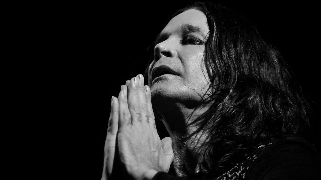 Die Musikwelt trauert um Black-Sabbath-Frontmann Ozzy Osbourne. Er starb im Alter von 76 Jahren.