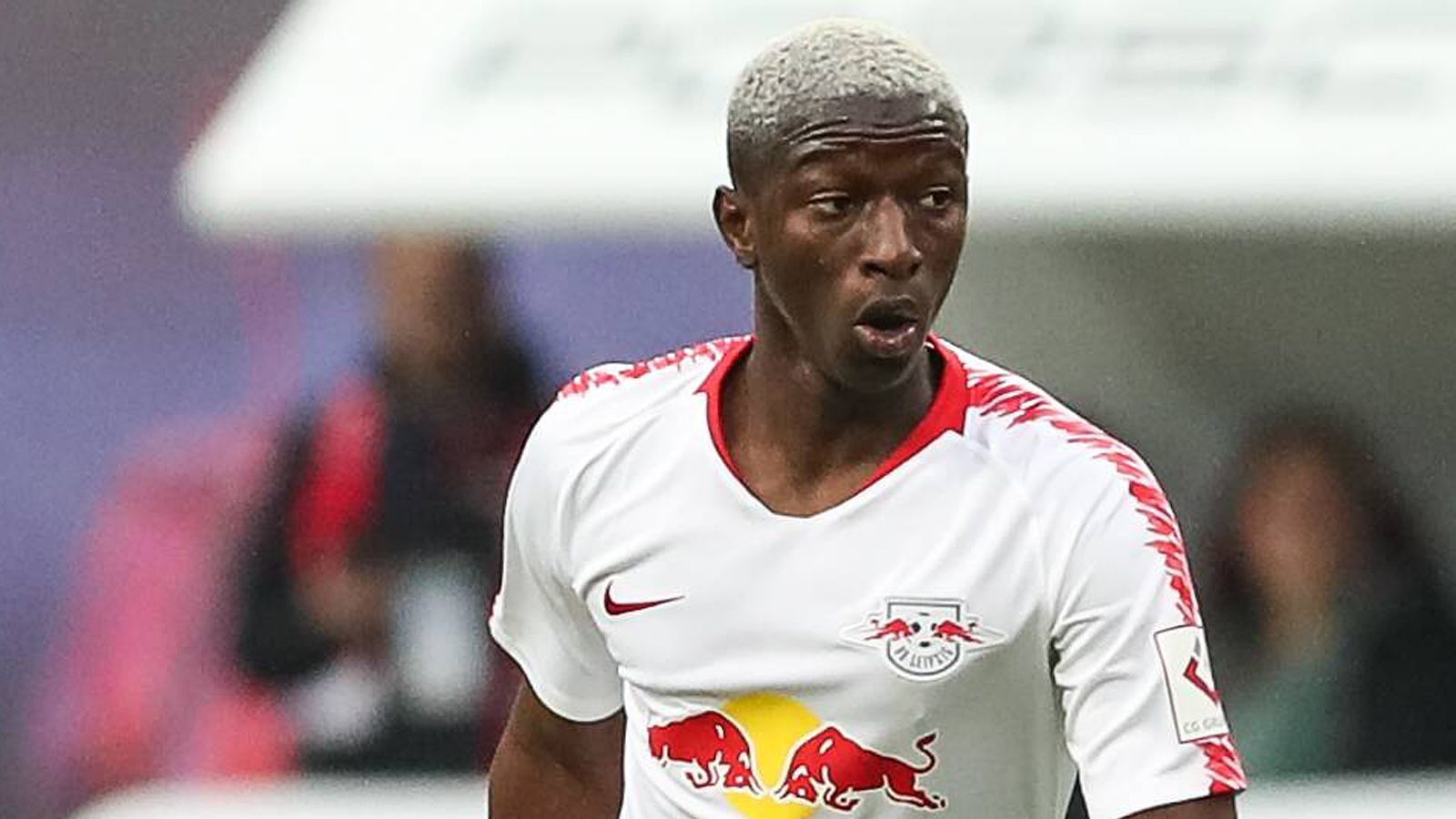 
                <strong>Amadou Haidara (RB Leipzig)</strong><br>
                Der Winterzugang mischt in der Schlussphase für Konate mit - doch da ist schon alles verloren. Und besser wird es auch mit ihm nicht. Ohne Note
              