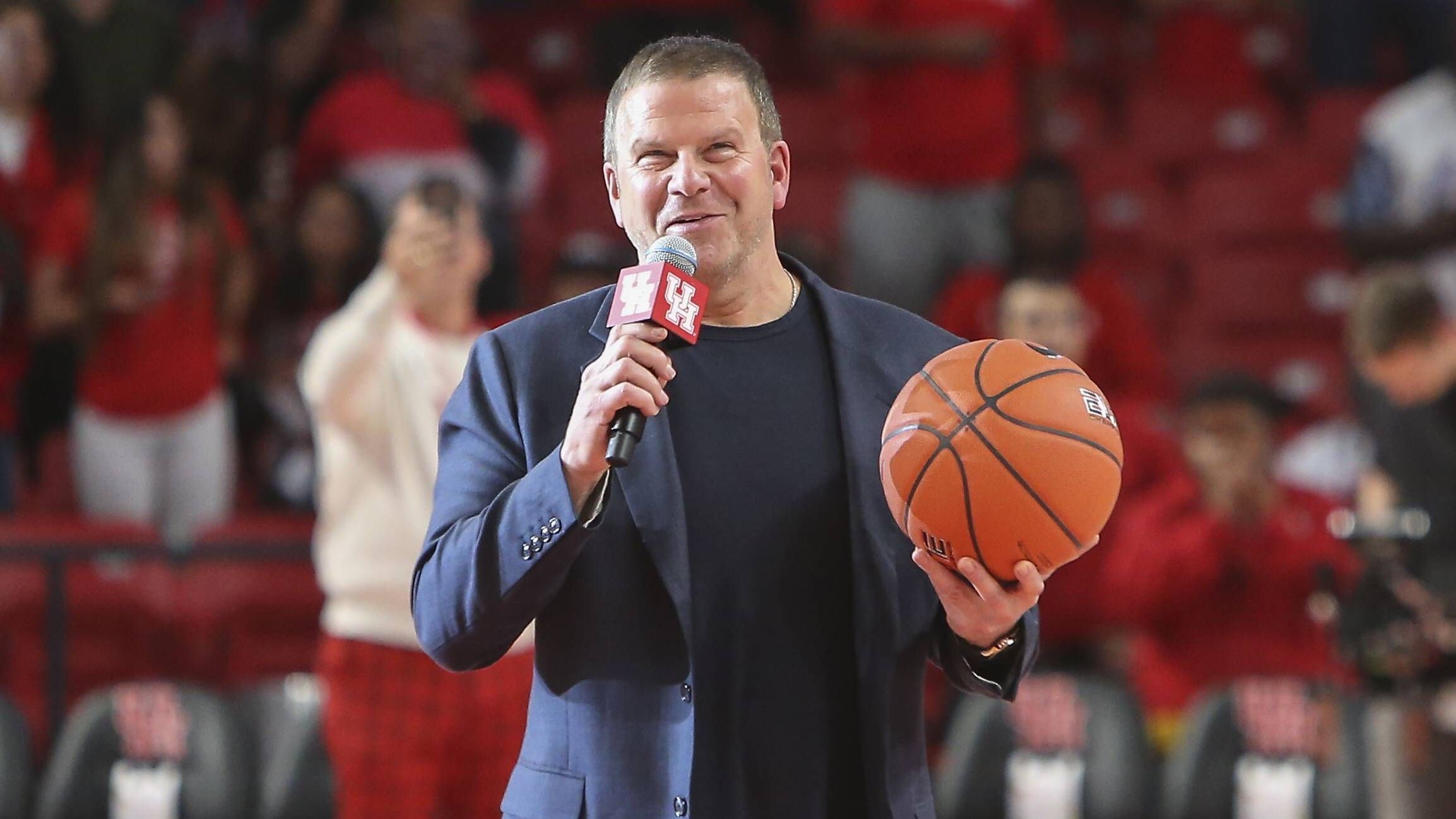 <strong>Houston Rockets - Tilman Fertitta</strong><br>Besitzer seit: 2017<br>Kaufpreis: 2,2 Milliarden<br>Aktueller Wert: 4,4 Milliarden