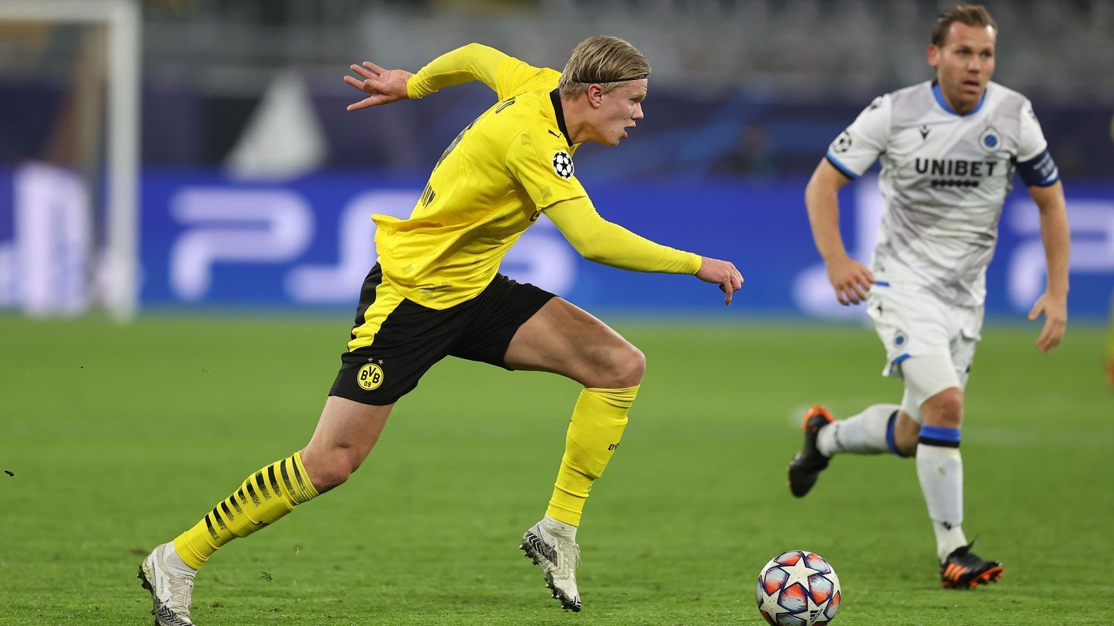 
                <strong>Platz 2: Erling Haaland (36,0 Kilometer pro Stunde)</strong><br>
                Verein: Borussia Dortmund - Position: Stürmer
              