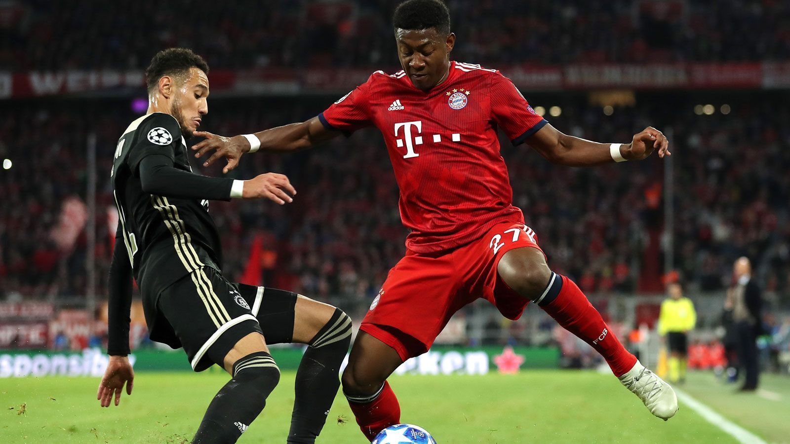 
                <strong>David Alaba</strong><br>
                Zieht vor dem Ausgleich mit Mazraoui in die Mitte, um gegen ihn abzusichern, kommt dann aber den entscheidenden Schritt zu spät. In der Defensive auch sonst mit Wacklern, offensiv nicht so zwingend, nur selten mit einer guten Flanke oder einer guten Idee. ran-Note: 4
              