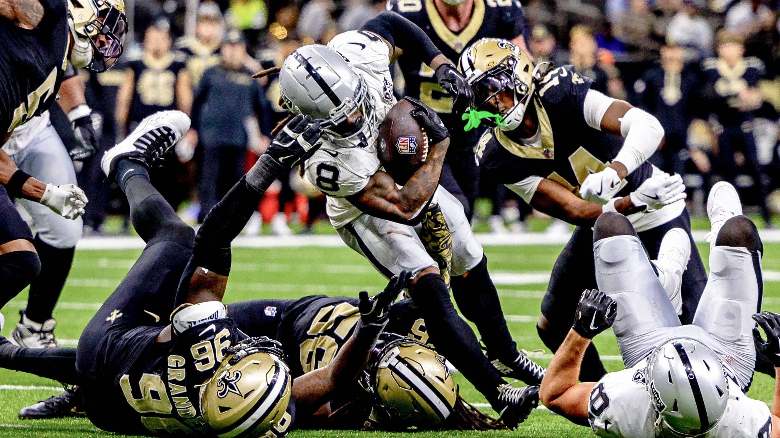 <strong>New Orleans Saints: Routinier ins Schaufenster stellen</strong><br>Die Saints dürften in der kommenden Saison nicht zu den Top-Teams der Liga zählen. Zudem schlägt sich New Orleans seit Jahren mit Cap-Space-Problemen rum. Sollte ein passendes Angebot für Routiniers wie Demario Davis, Tyrann Mathieu oder Cam Jordan reinflattern, darf New Orleans nicht lange überlegen.