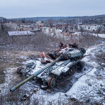 Ein zerstörter russischer Panzer