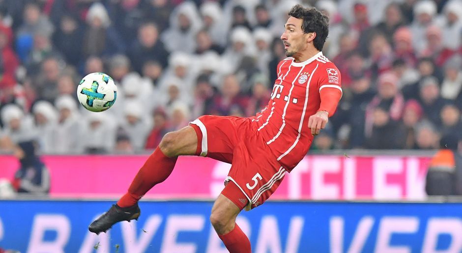 
                <strong>Innenverteidigung: Mats Hummels (FC Bayern)</strong><br>
                Kimmich: Auf Mats trifft dasselbe zu wie auf Jerome. Er hat eine gute Spieleröffnung und ein starkes Zweikampfverhalten. Zudem ist er ein guter Kopfballspieler und macht viele Tore.
              