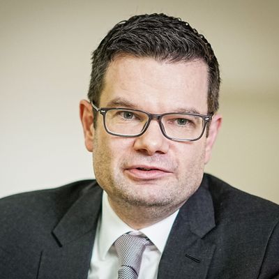 Justizminister Marco Buschmann plant eine Reform des Namensrechts.