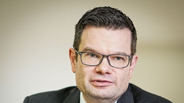 Justizminister Marco Buschmann plant eine Reform des Namensrechts.