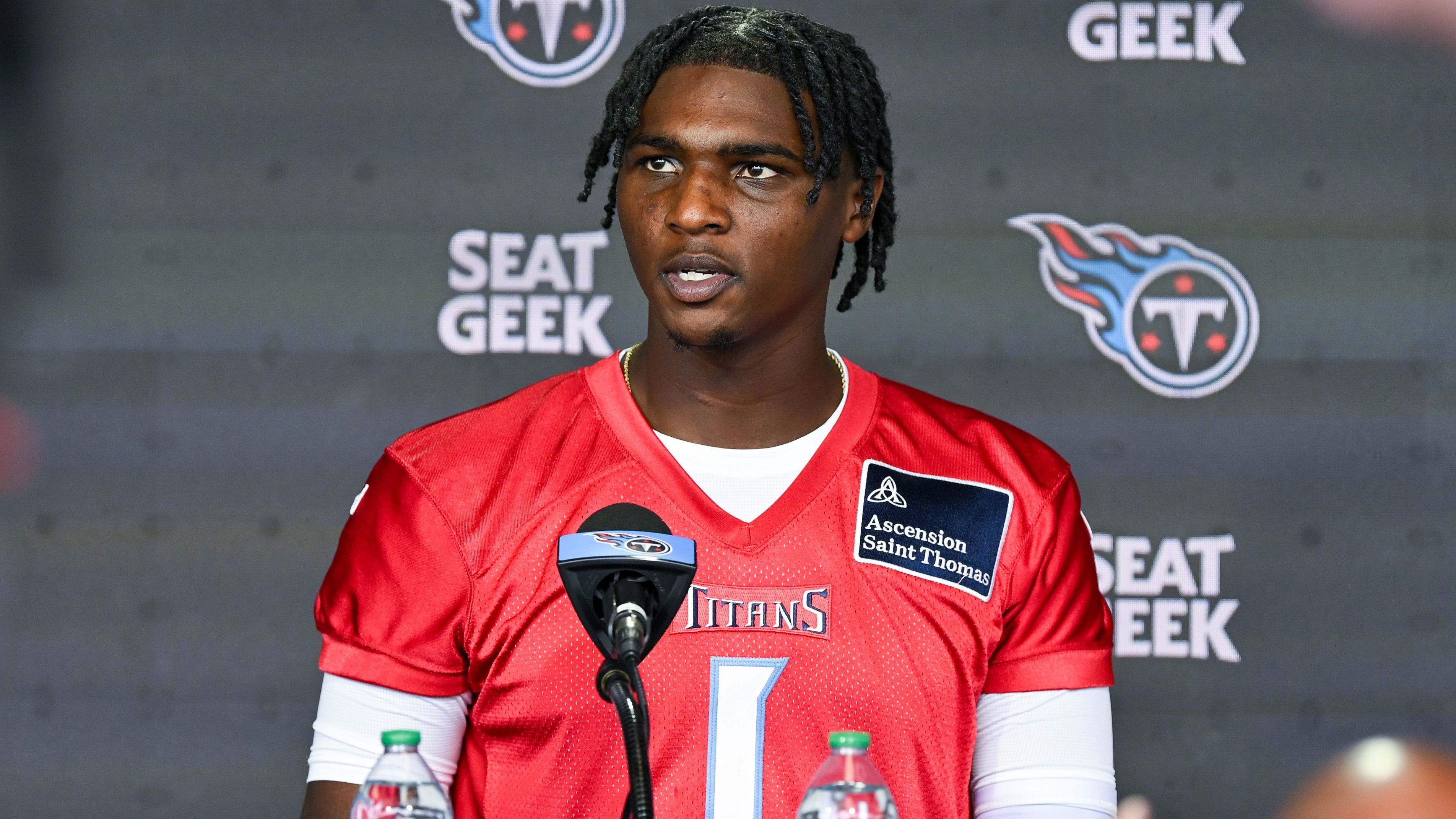 <strong>1. Pick: Cam Ward (Quarterback)</strong><br>Tennessee Titans<br>- Vertrag unterschrieben: <strong>ja</strong><br>- Signing Bonus: 32,1 Millionen Dollar<br>- Gesamtgehalt: 48,75 Millionen Dollar