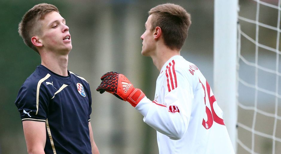 
                <strong>Christian Früchtl</strong><br>
                Das Torwart-Talent ist 1,90 m groß und kann damit immerhin von der Körpergröße her mit Bayern-Keeper Manuel Neuer mithalten. In Doha bekommt Früchtle nun überraschend die Chance, im Training vom deutschen Nationaltorhüter, Sven Ulreich und Tom Starke zu lernen. Neben dem jüngsten Mitreisenden gehörten auch die Talente Niklas Dorsch, Fabian Benko, Marco Friedl (alle 17 Jahre) und Milos Pantovic (19 Jahre) zum Bayern-Kader in Katar.
              